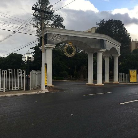 Apartamento Caldas Novas Luaran gambar